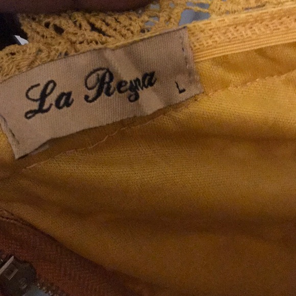 Yellow Lace Work Top With Back Zipper Sz L π - Picture 4 of 7